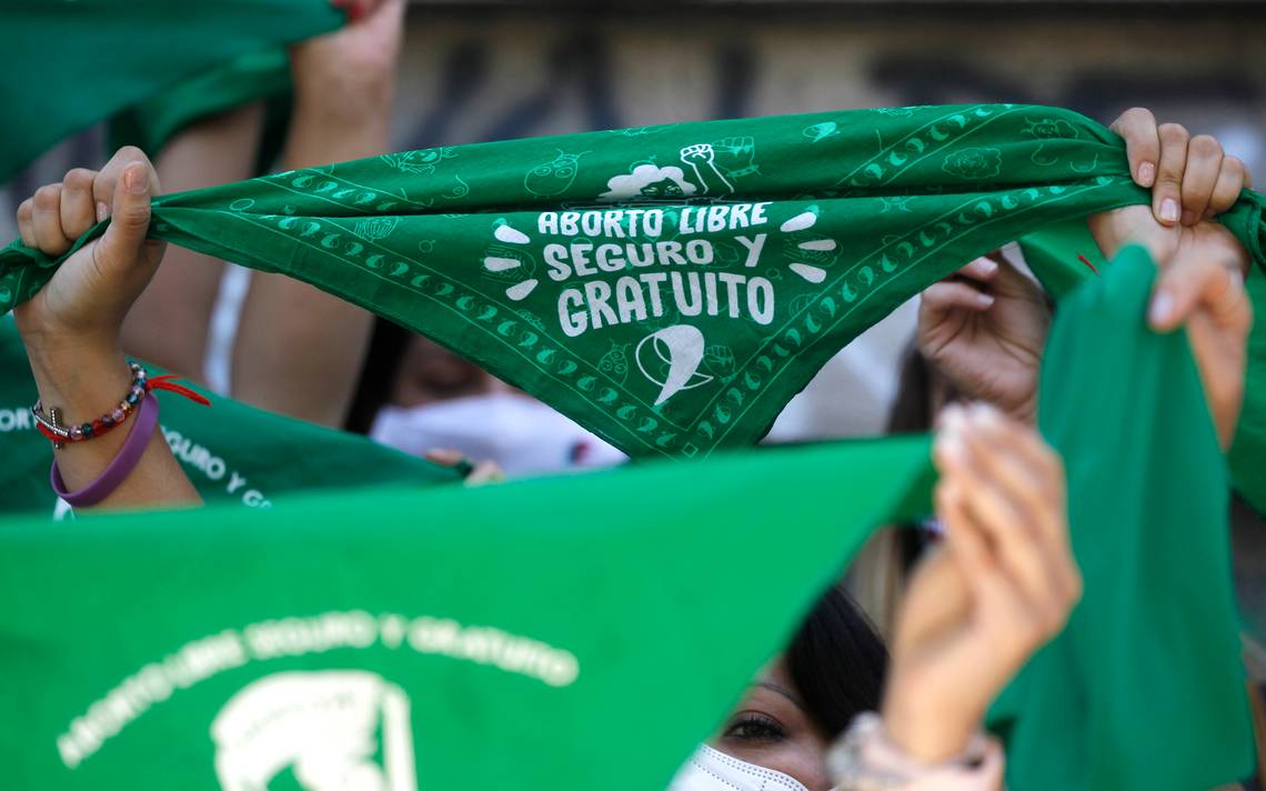 A un día de empezar su trabajo: empresa de autos no contrató a mujer por ser"pañuelo verde" A un día de empezar su trabajo: empresa de autos no contrató a mujer por ser